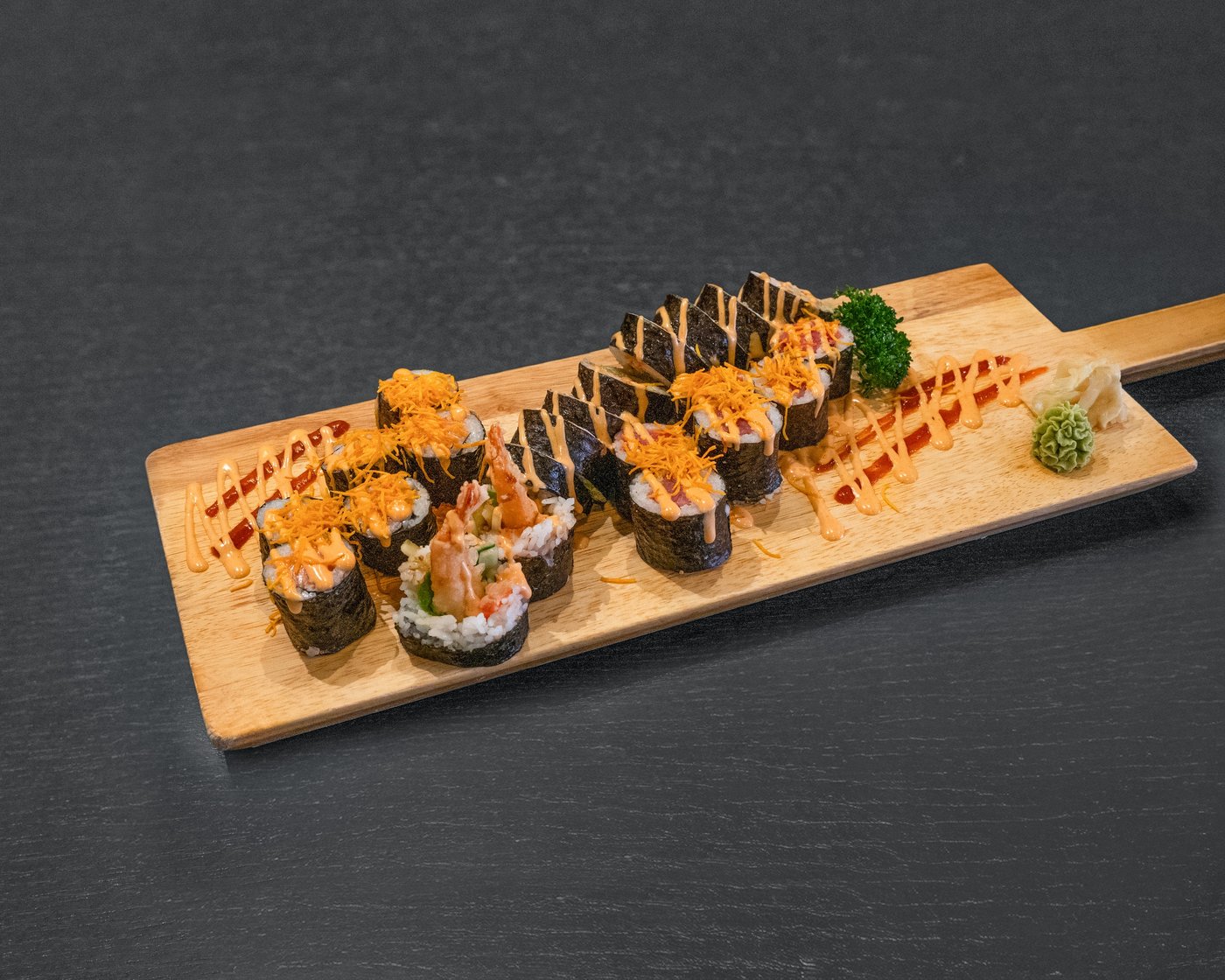 RC5 Roll Set 5 — Spicy dynamite, spicy salmon and spicy tuna, 22 pcs